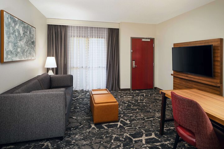 Embassy Suites by Hilton Hampton Convention Center