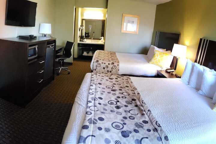 Room 5 of 22