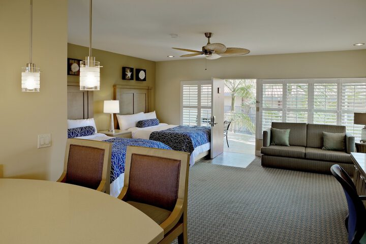 Room 14 of 37