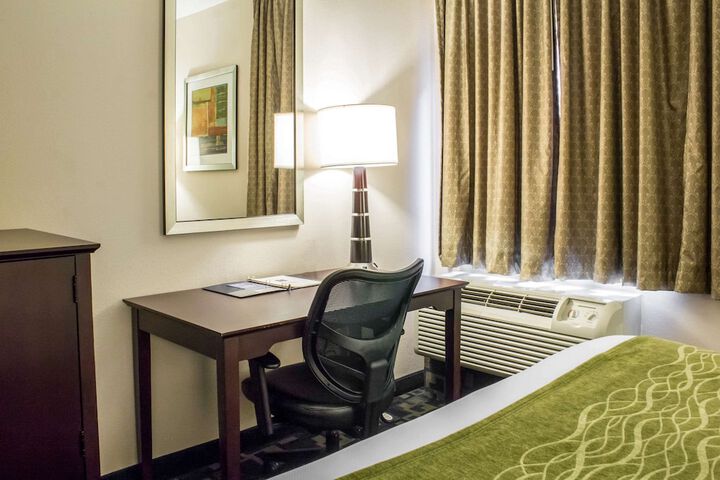Room 10 of 23