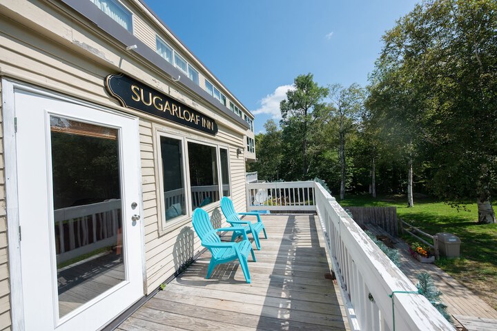 Sugarloaf Inn