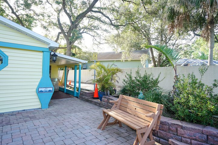 Mar Bay Motel & Suites