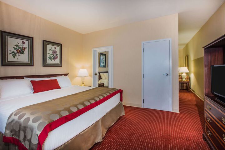 Room 8 of 31
