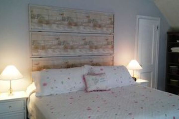 Contented Cottage Bed & Breakfast