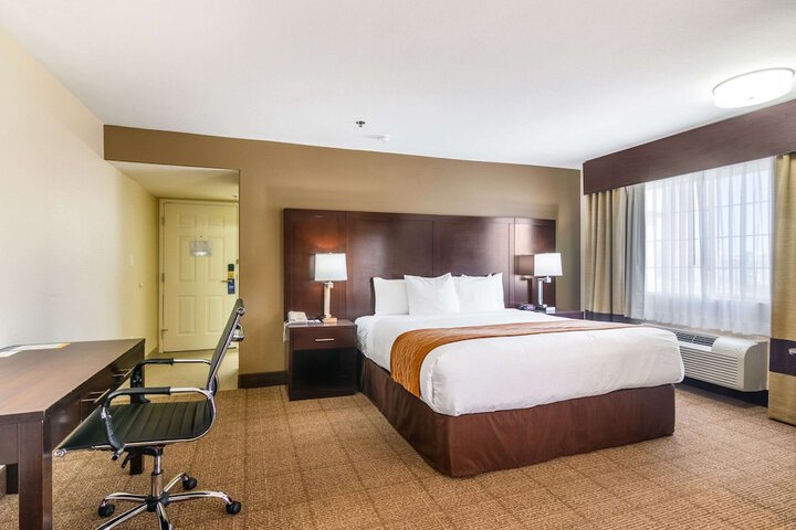 Comfort Inn & Suites Mojave