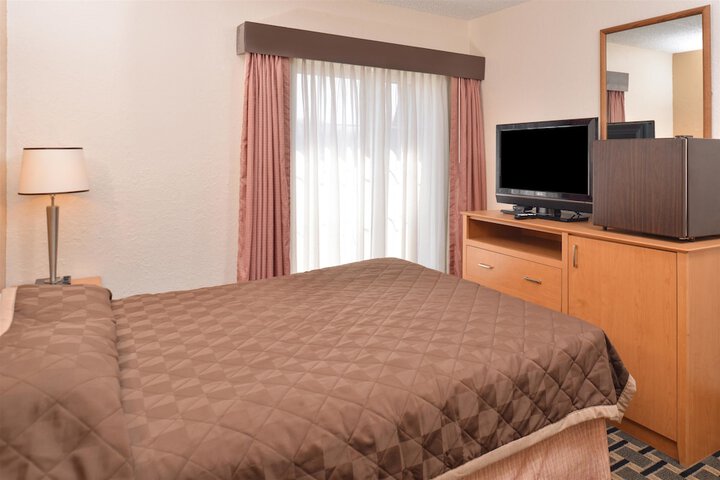 Room 18 of 19