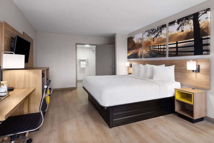 Room 22 of 29