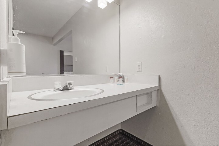 Room 20 of 39