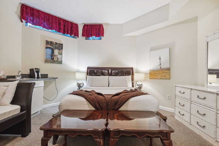 The Columbia Inn at Peralynna Manor