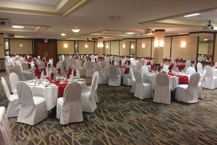 Canad Inns Destination Centre Fort Garry