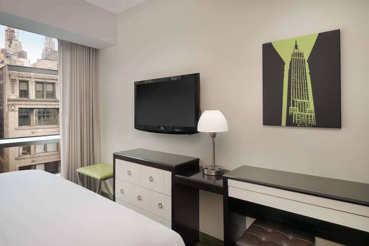 Best Western Premier Herald Square