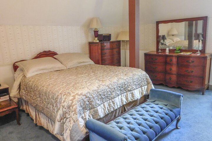 Room 16 of 25
