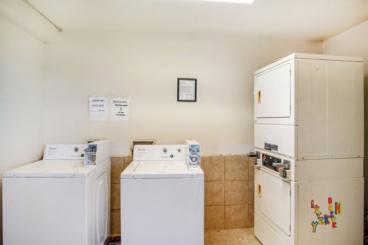 Room 9 of 31