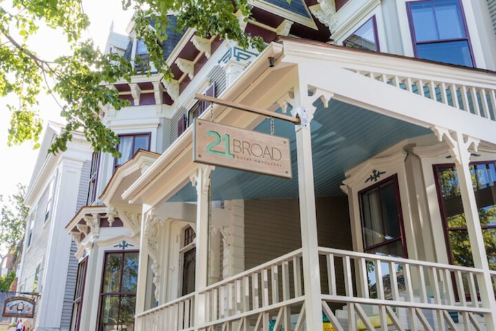 21 Broad Hotel