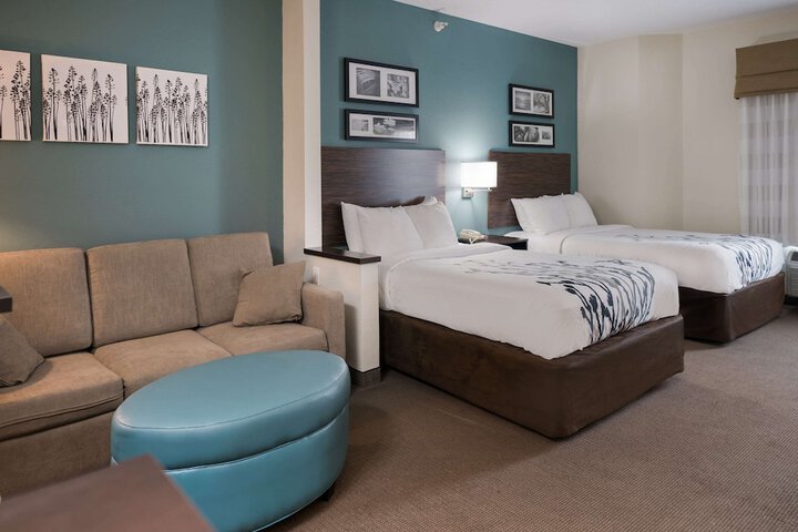 Room 15 of 31