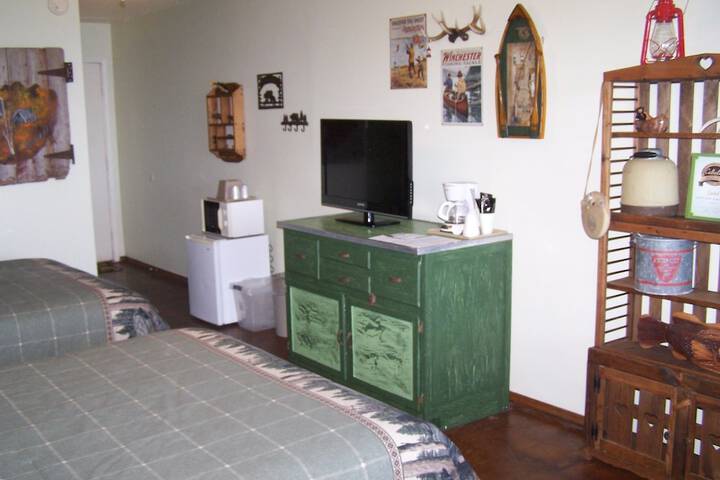 Room 35 of 53