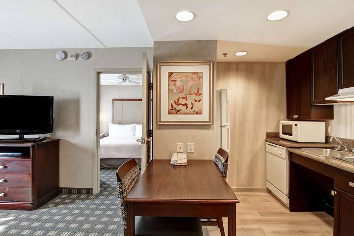 Homewood Suites by Hilton Toronto Oakville