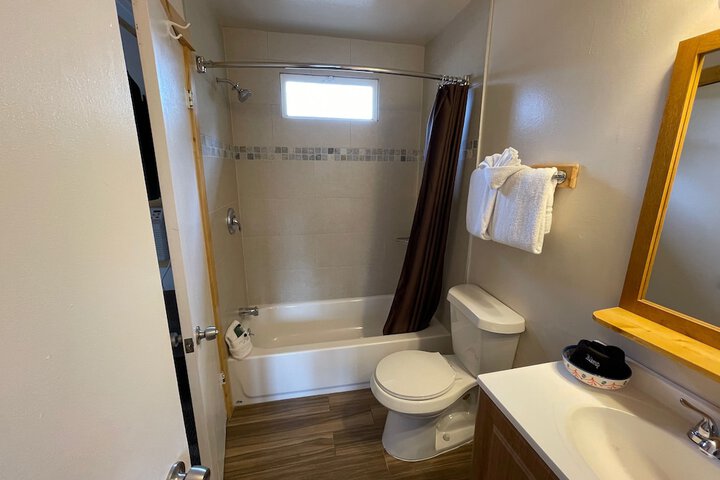 Room 102 of 113