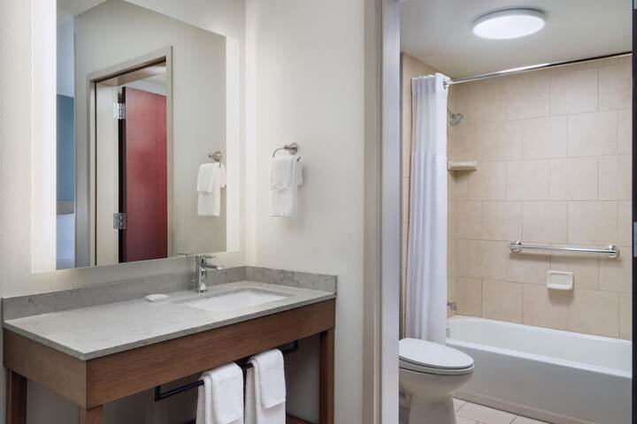 Hyatt Place Grand Rapids-South
