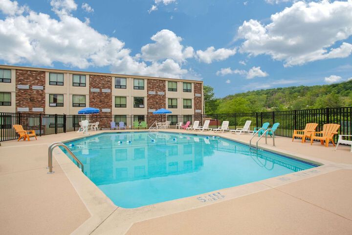 Pool 3 of 21