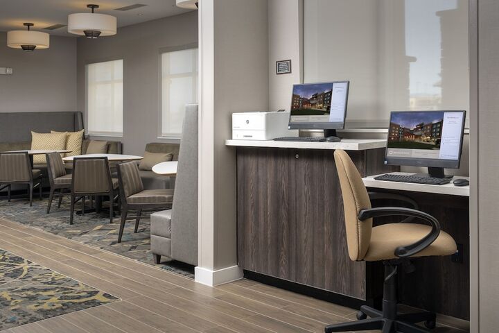 Business Center 66 of 66