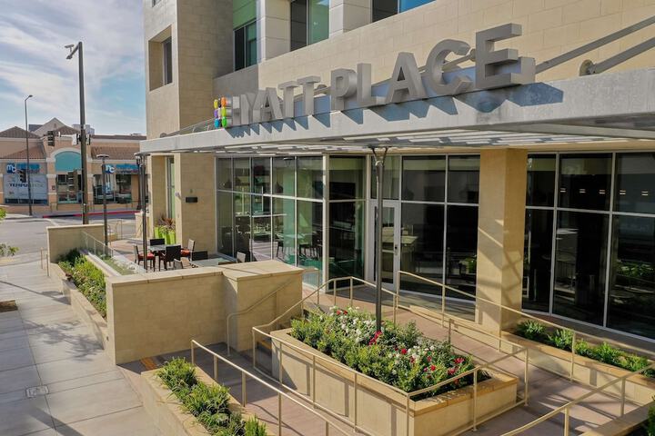 Hyatt Place Glendale / Los Angeles