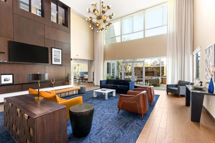 Hampton Inn & Suites Los Angeles - Glendale