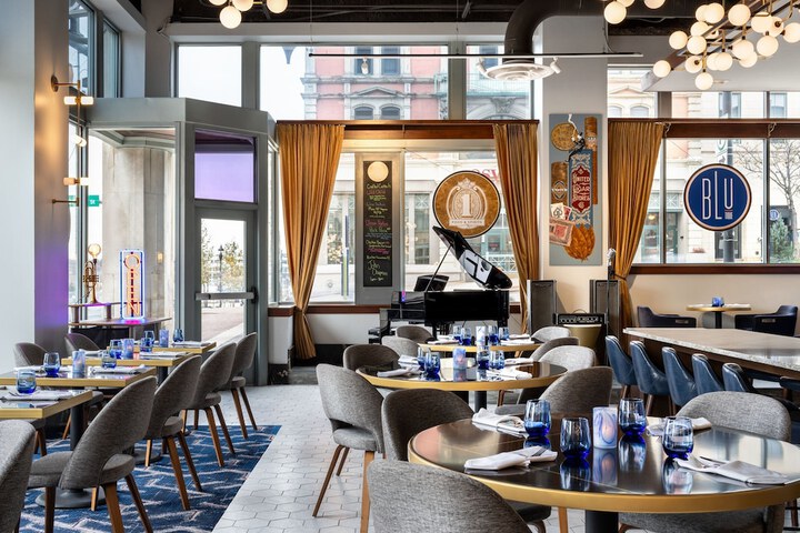 BLU-Tique Akron, a Tribute Portfolio Hotel