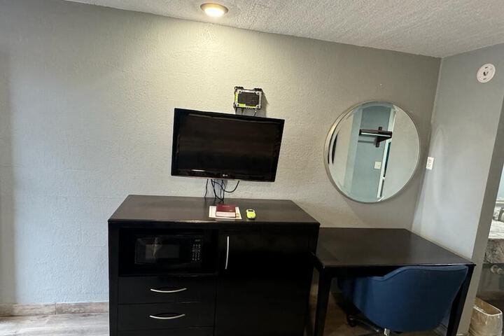 Room 19 of 21