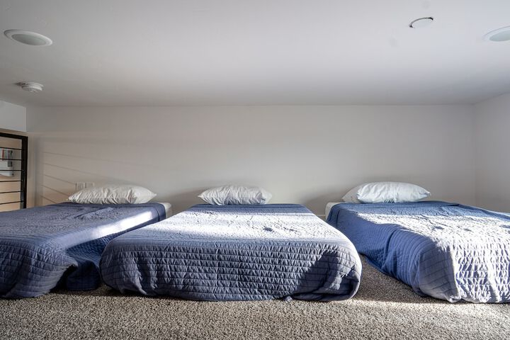 Room 95 of 120