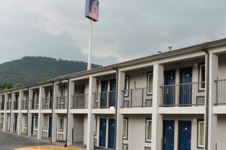 Hotel 2 of 13