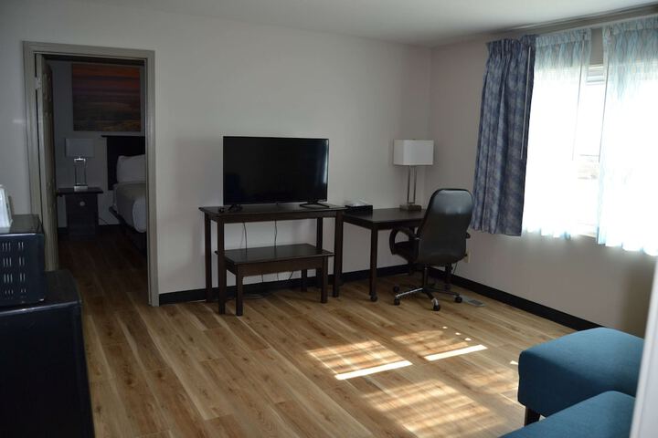 Room 28 of 51