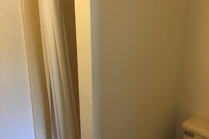 Room 11 of 48