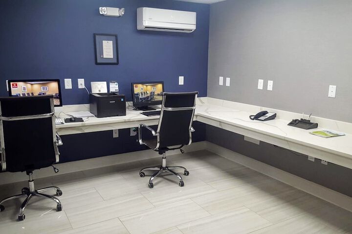 Business Center 126 of 131