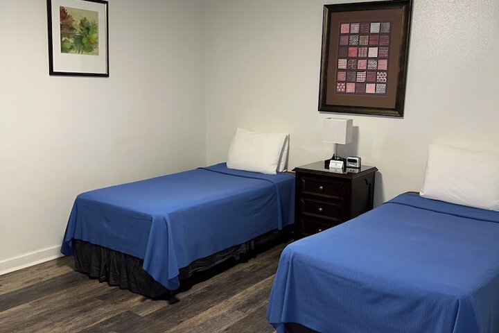 Room 15 of 68