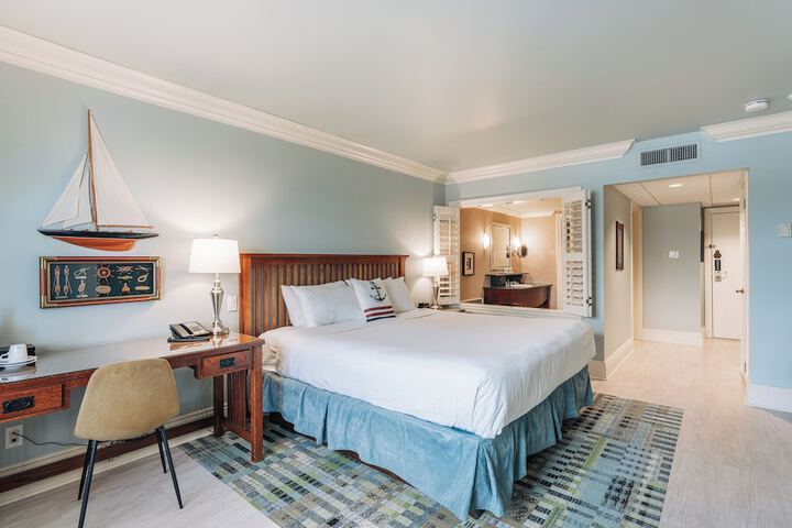 Room 44 of 65
