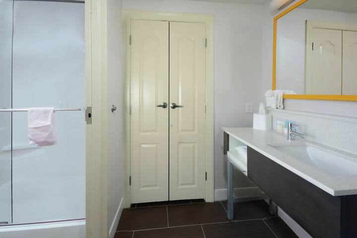 Room 11 of 54