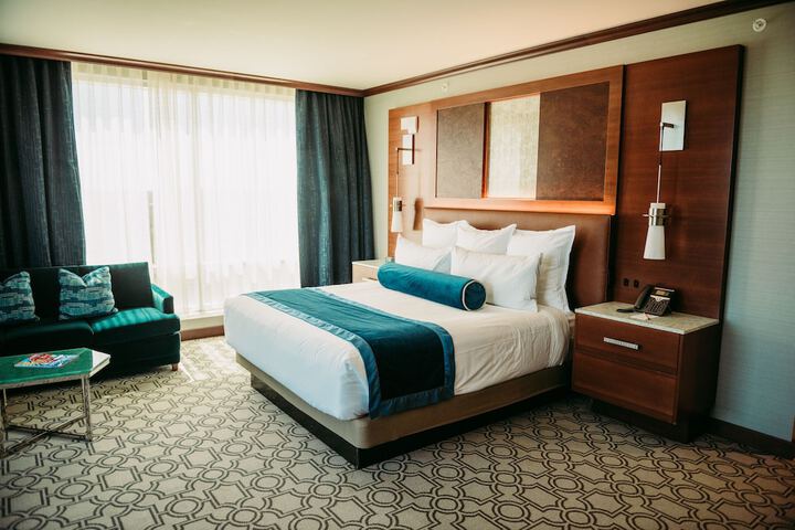 Room 15 of 37