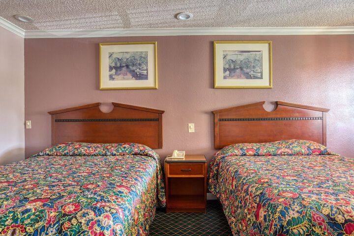 Room 17 of 30