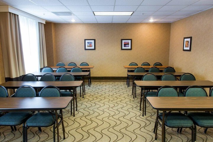 Comfort Suites Grand Rapids South