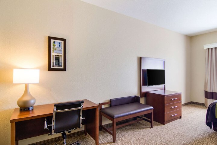 Room 8 of 31
