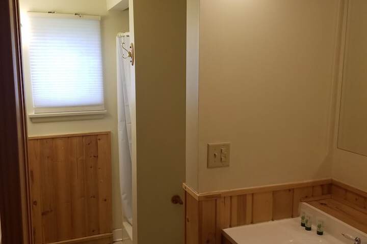 Room 18 of 66