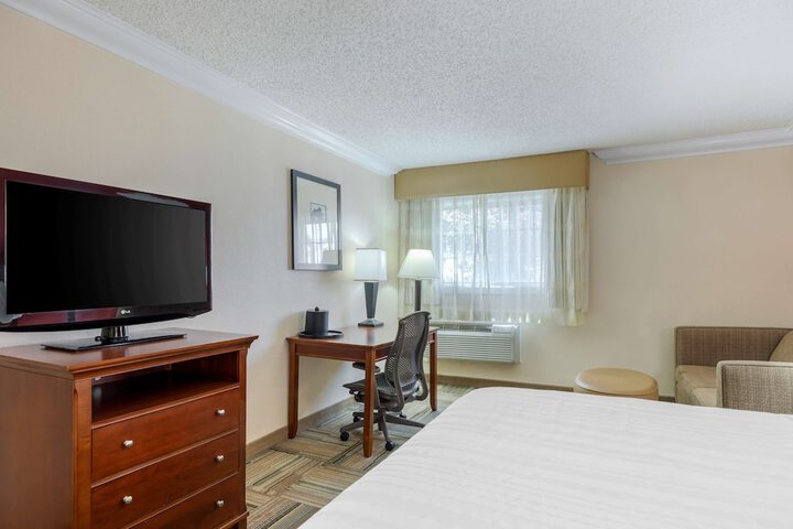 Room 26 of 44