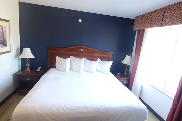 Room 11 of 47