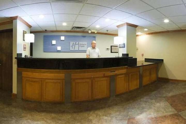 Holiday Inn Express Fayetteville- Univ of AR Area by IHG