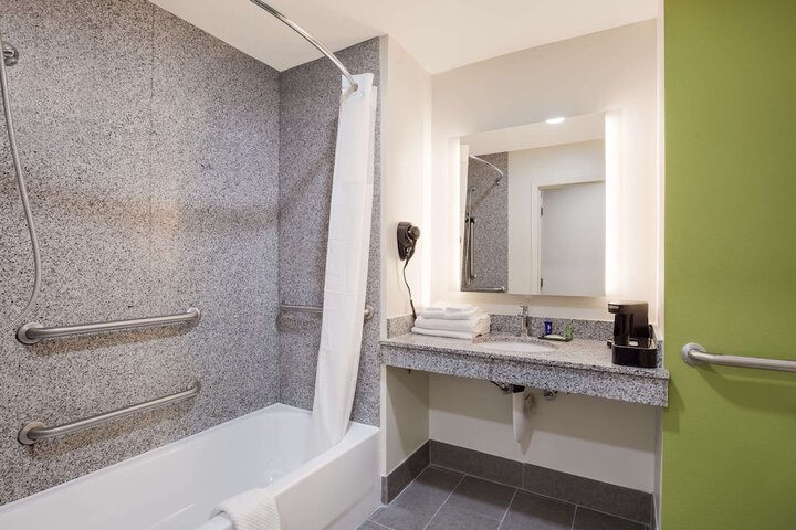 Sleep Inn & Suites North Mobile Saraland