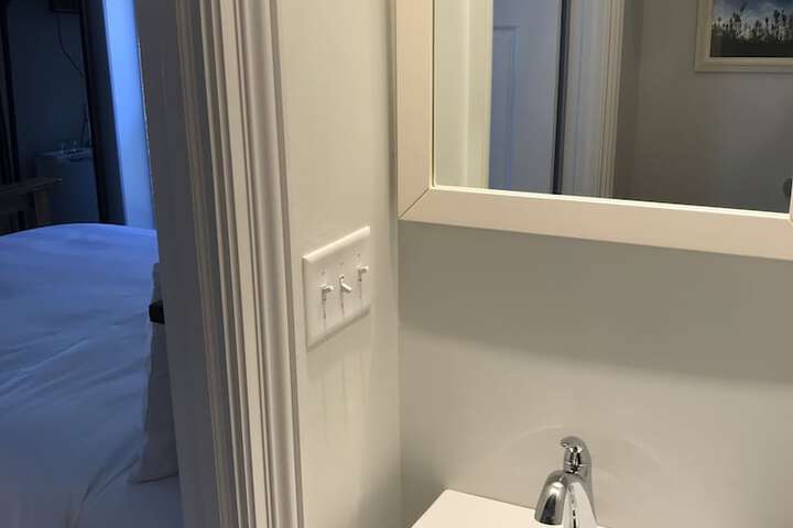 Room 29 of 65