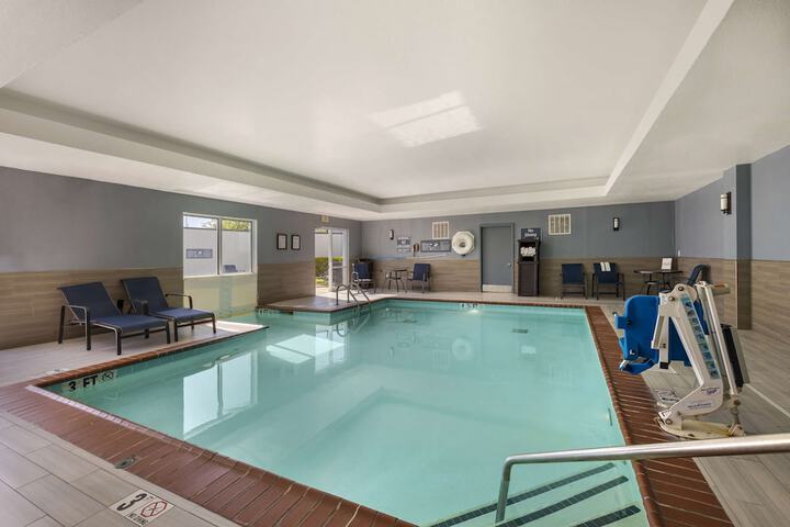 Pool 4 of 28
