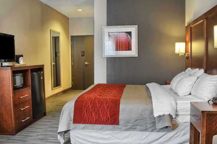 Room 8 of 31
