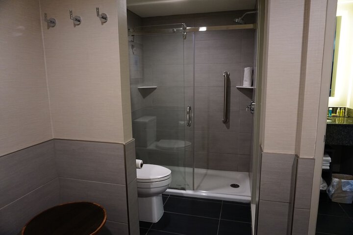 Room 30 of 109